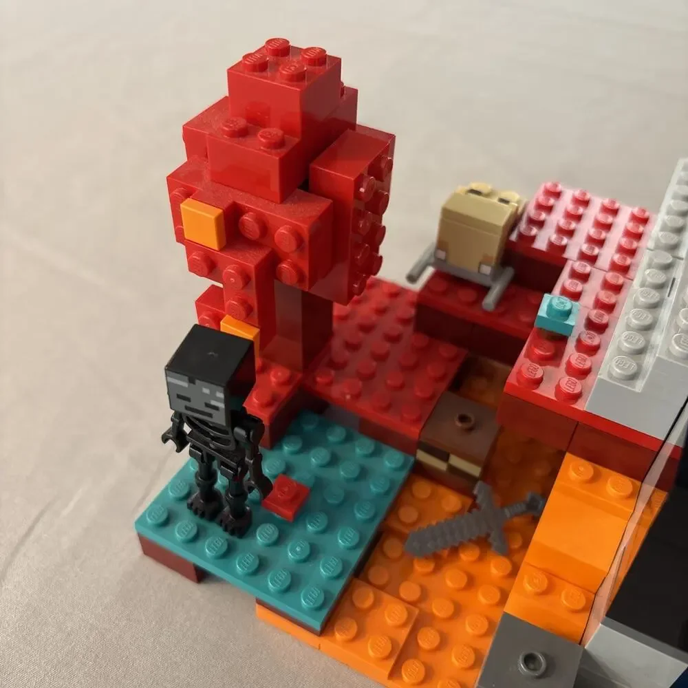 LEGO Minecraft: The Ruined Portal 21172 Building Toy Minifigs Manual Inc.
